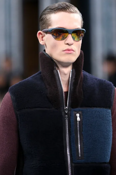 Look 47